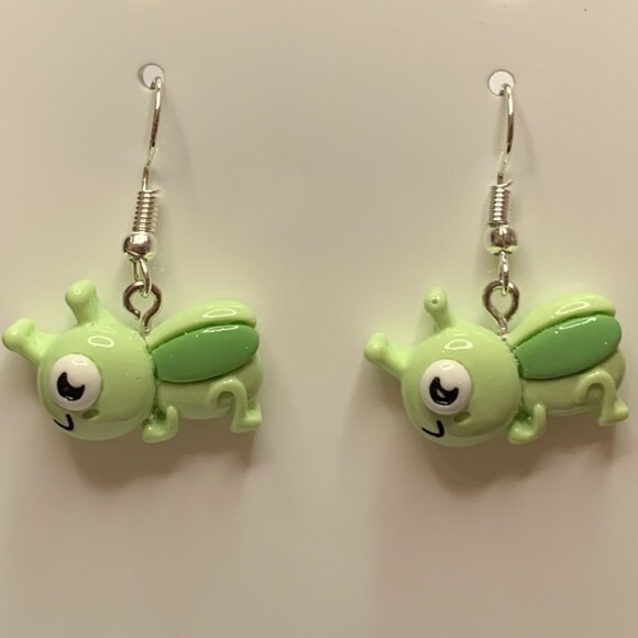 Grasshopper Earrings, Locust Earrings, Insect Earrings, Gift Idea, Silly Earring - Picture 4 of 7